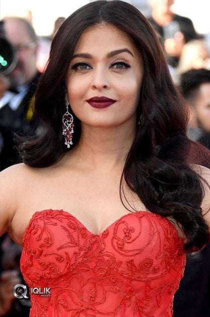 Aishwarya-Rai-At-Cannes-Festival